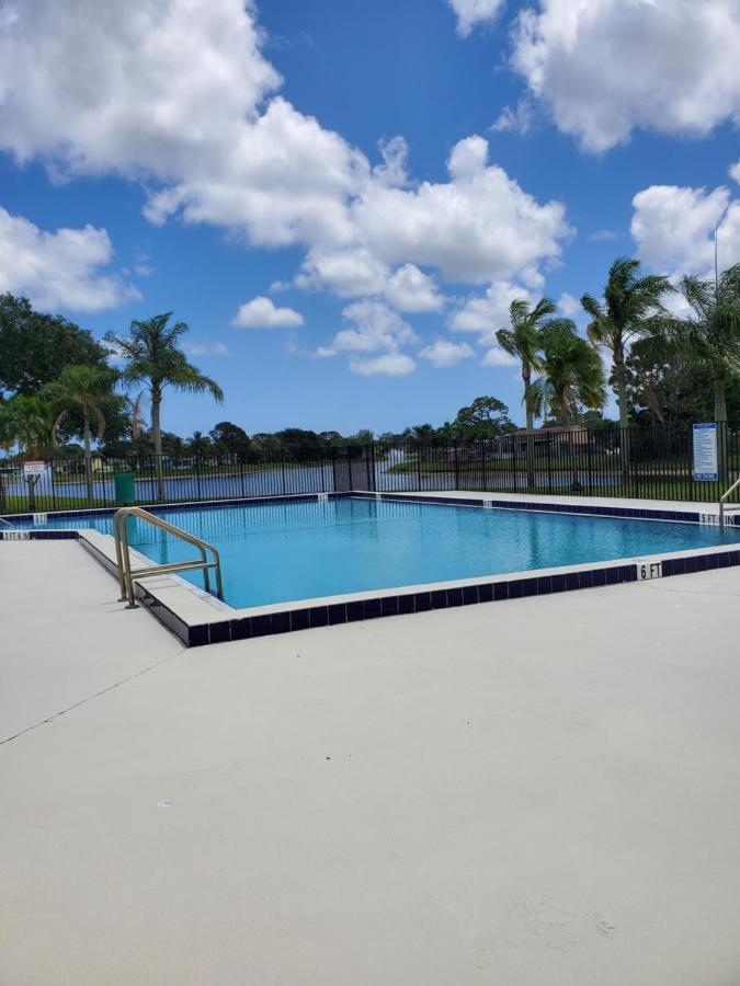 Sun&Fun - Beautiful Renovated 2/2 Villa In Jupiter Exterior photo